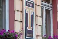 ภายนอกอาคาร Hotel Tivoli Prague