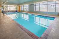 Swimming Pool Hilton Vancouver Washington