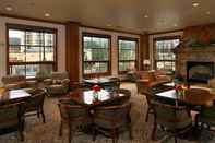 บาร์ คาเฟ่ และเลานจ์ The Residences at Main Street Station, Breckenridge