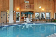 Swimming Pool Comfort Inn