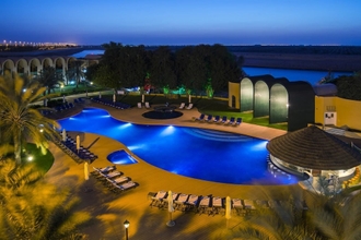 Swimming Pool Golden Tulip Al Jazira Hotel