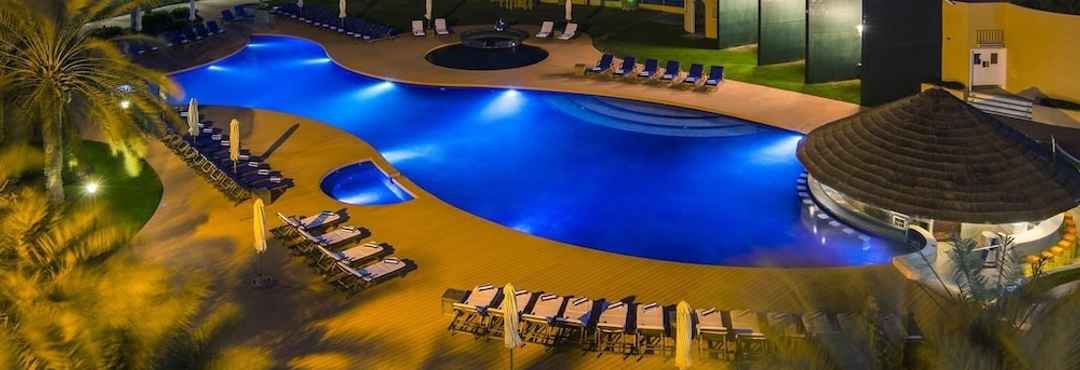 Swimming Pool Golden Tulip Al Jazira Hotel