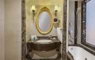 In-room Bathroom 5 Elite World Istanbul Taksim Hotel