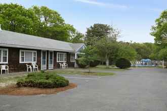 Exterior 4 Veranda Cape Cod Family Resort