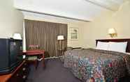 Bedroom 6 Americas Best Value Inn Phillipsburg