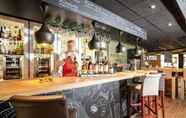 Bar, Cafe and Lounge 7 ibis Mulhouse Bale Aeroport