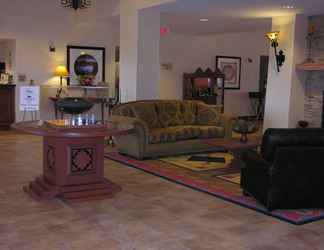 Lobi 2 Homewood Suites by Hilton Santa Fe-North