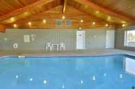 Swimming Pool HomeTown Inn