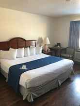 Bedroom 4 Americas Best Value Inn Sault Ste. Marie