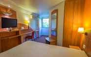 Bedroom 4 Comfort Hotel Grenoble Meylan