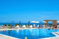 Swimming Pool Paralos Kosta Mare