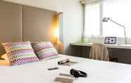Bedroom 3 Hotel Campanile Conflans Sainte Honorine