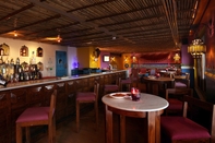 Bar, Cafe and Lounge Radisson Jaipur City Center