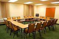 Functional Hall Fairfield Inn & Suites by Marriott Ukiah - Mendocino County