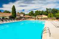 Swimming Pool Residence Lagrange Vacances Les Mazets de Gaujac
