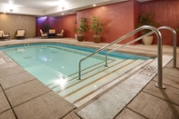 Swimming Pool Best Western Plus Sandusky Hotel & Suites