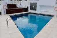 Swimming Pool Hotel Taburiente