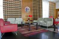 Lobby VIP Executive Santa Iria Hotel