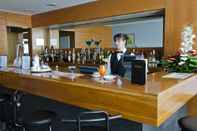 Bar, Cafe and Lounge VIP Executive Santa Iria Hotel