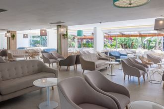 로비 4 Zafiro Palmanova