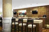 Bar, Cafe and Lounge Sheraton Parkway Toronto North Hotel & Suites