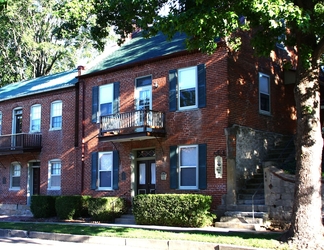 Exterior 2 Captain Wohlt Inn Bed & Breakfast