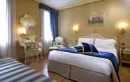 Kamar Tidur 7 Hotel Olimpia Venice, BW Signature Collection