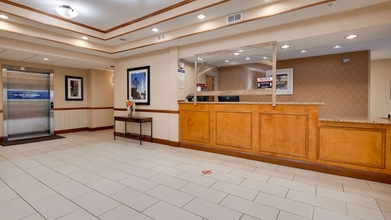 Lobby 4 Best Western Executive Inn