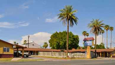 Exterior 4 California Suites Motel