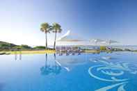 Kolam Renang Insotel Punta Prima Prestige Suites & Spa