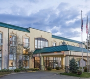 Bangunan 3 Days Inn by Wyndham Evanston WY