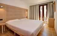 Bedroom 5 Protur Floriana Resort Aparthotel - All Inclusive