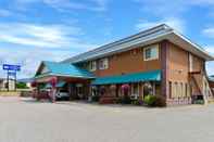 Bên ngoài Canadas Best Value Inn & Suites Castlegar