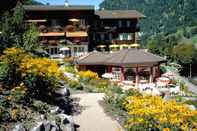 Bangunan Hotel Silberhorn