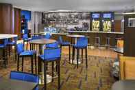 Bar, Cafe and Lounge Courtyard by Marriott Boston-South Boston