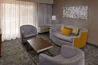 Common Space Courtyard by Marriott Harrisburg Hershey