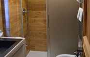 Toilet Kamar 2 Montana