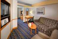 Common Space Fairfield Inn and Suites by Marriott Toronto Brampton