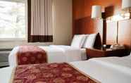 Kamar Tidur 4 Red Carpet Inn & Suites