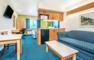 ห้องนอน 7 Microtel Inn & Suites by Wyndham Tomah