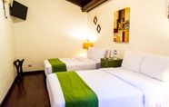 Kamar Tidur 4 El Carmen Hotel