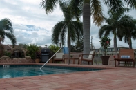 Swimming Pool Hibiscus Suites - Gateway to Siesta Key