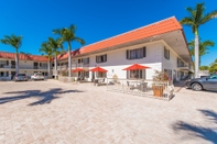 Exterior Hibiscus Suites - Gateway to Siesta Key