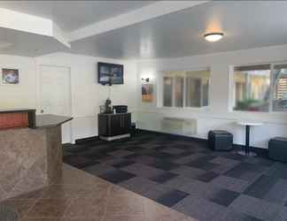 Lobby 2 Motel 6 Yakima, WA - Downtown