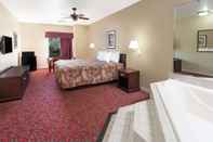 Bedroom Days Inn by Wyndham St Peters/St Charles