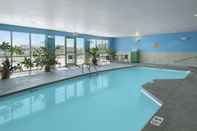 Swimming Pool Super 8 by Wyndham Topeka at Forbes Landing