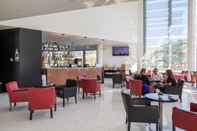 Bar, Kafe, dan Lounge Melia Ria Hotel & Spa