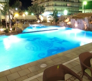 Swimming Pool 6 Hotel Terramar