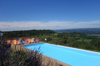 Swimming Pool Le Relais de Castelnau, The Originals Relais (Relais du Silence)