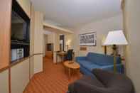 Common Space Fairfield Inn & Suites by Marriott Williamsport